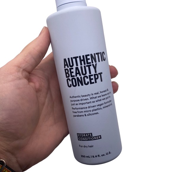 Authentic Beauty Concept Other - Authentic Beauty Concept Hydrate Conditioner For Dry Hair Vegan 8.4 Fl Oz